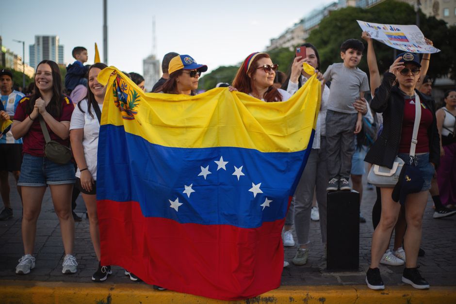 Venezuelan Exodus Reshapes Chile’s Job Market Dynamics
