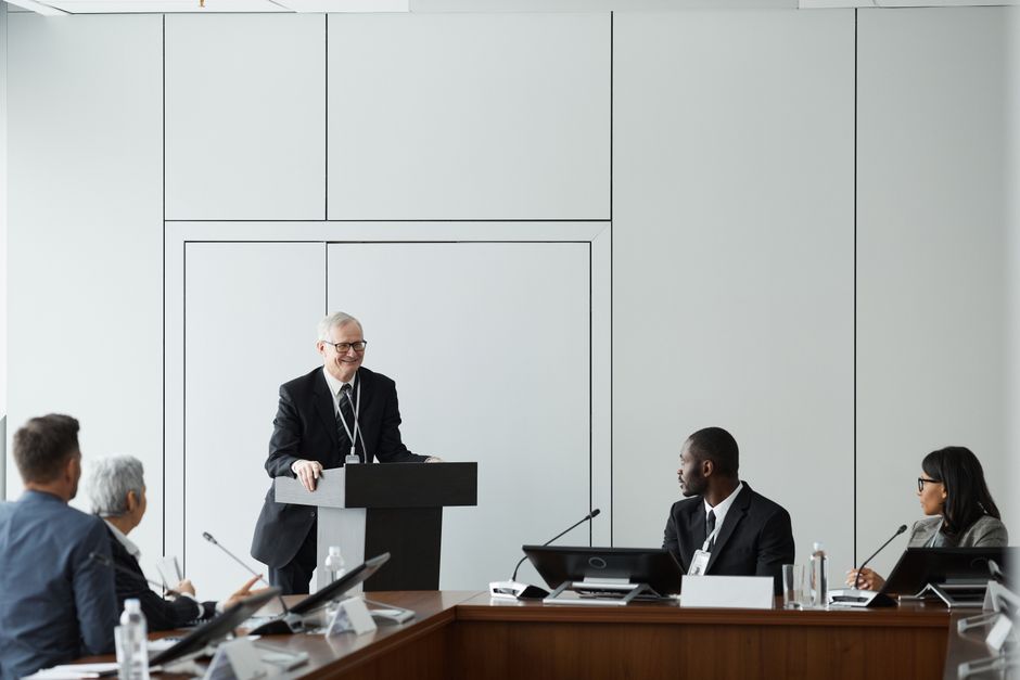 Education Leaders Stress Early University Succession