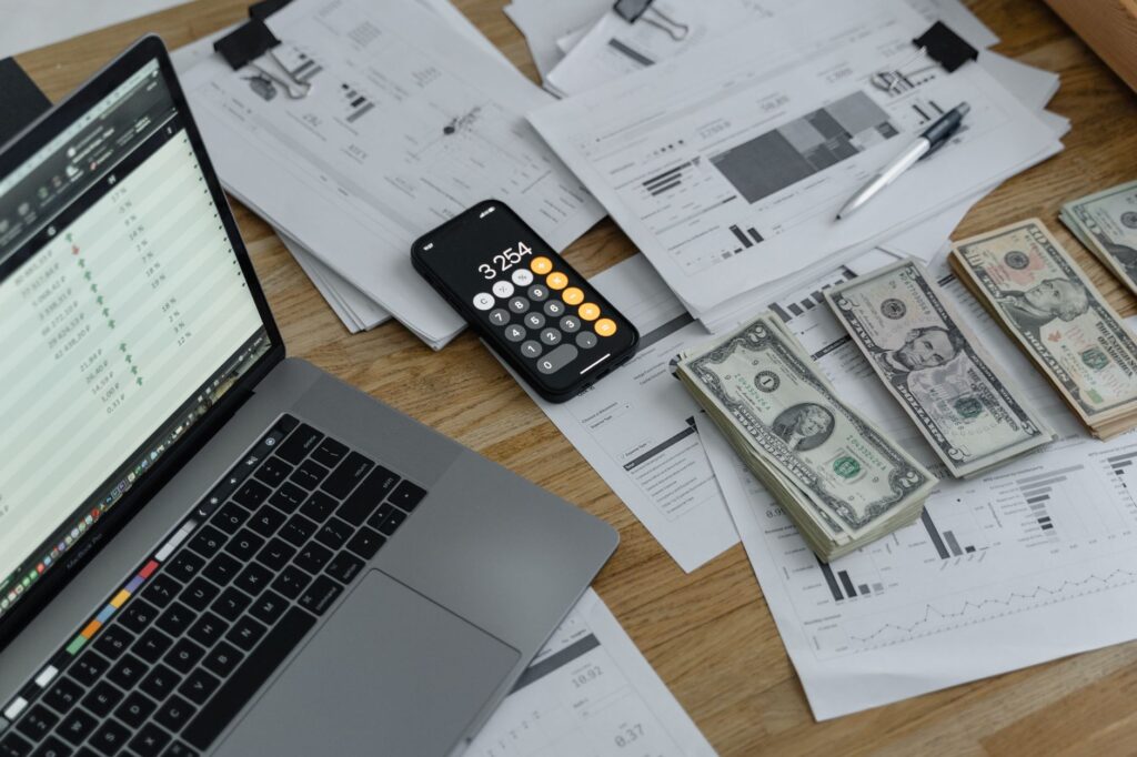 HR adopts data‑driven salary negotiation frameworks
